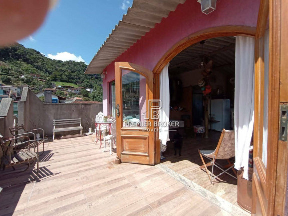 Imagem Casa com 2 Quartos à Venda, 100 m² em Pessegueiros - Teresópolis Imagem Casa com 2 Quartos à Venda, 100 m² em Pessegueiros - Teresópolis