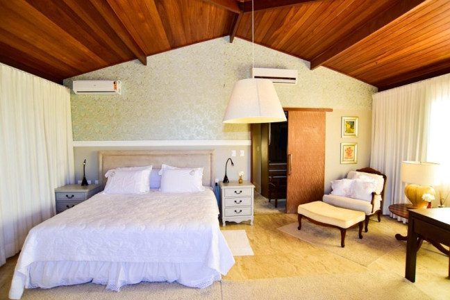 Imagem Casa com 5 Quartos à Venda, em Piscinas Naturais - Mata De São João Imagem Casa com 5 Quartos à Venda, em Piscinas Naturais - Mata De São João