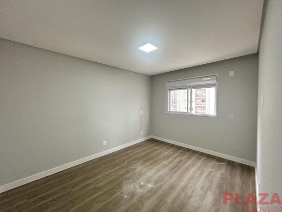 Imagem Apartamento com 3 Quartos para Alugar, 118 m² em Centro - Balneário Camboriú Imagem Apartamento com 3 Quartos para Alugar, 118 m² em Centro - Balneário Camboriú
