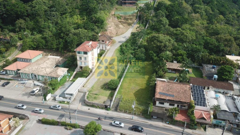 Imagem Casa com 13 Quartos à Venda, 119.891 m² em Centro - Porto Belo Imagem Casa com 13 Quartos à Venda, 119.891 m² em Centro - Porto Belo