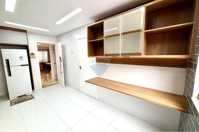 Imagem Casa de Condomínio com 4 Quartos à Venda, 241 m² em Recreio Dos Bandeirantes - Rio De Janeiro