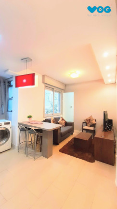 Imagem Imóvel com 1 Quarto à Venda, 30 m² em Centro Histórico - Porto Alegre Imagem Imóvel com 1 Quarto à Venda, 30 m² em Centro Histórico - Porto Alegre