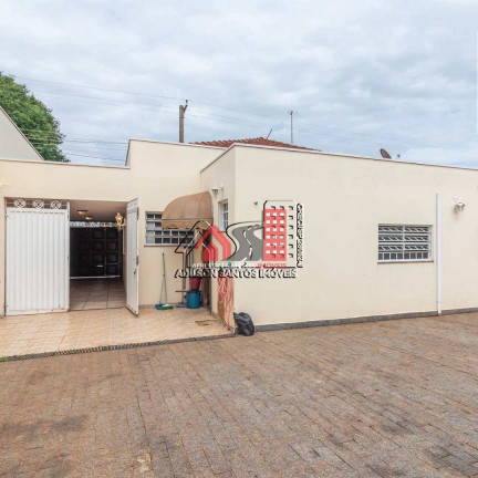 Imagem Casa com 2 Quartos à Venda, 158 m² em Centro - Pirassununga Imagem Casa com 2 Quartos à Venda, 158 m² em Centro - Pirassununga