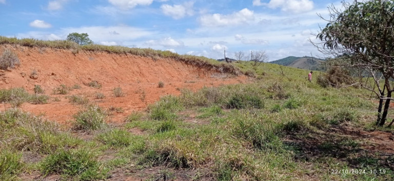 Imagem Terreno à Venda, 48.400 m² em Varadouro - Jacareí Imagem Terreno à Venda, 48.400 m² em Varadouro - Jacareí