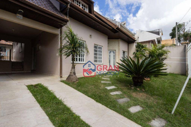 Imagem Casa com 4 Quartos à Venda, 243 m² em Pilarzinho - Curitiba