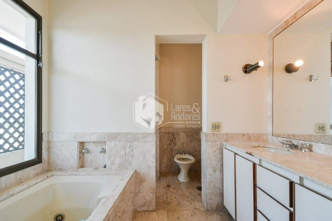 Imagem Apartamento com 4 Quartos à Venda, 246 m² em Pinheiros - São Paulo Imagem Apartamento com 4 Quartos à Venda, 246 m² em Pinheiros - São Paulo