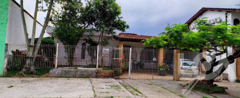Casa com 3 Quartos à Venda, 300 m² em Indaiá - Caraguatatuba