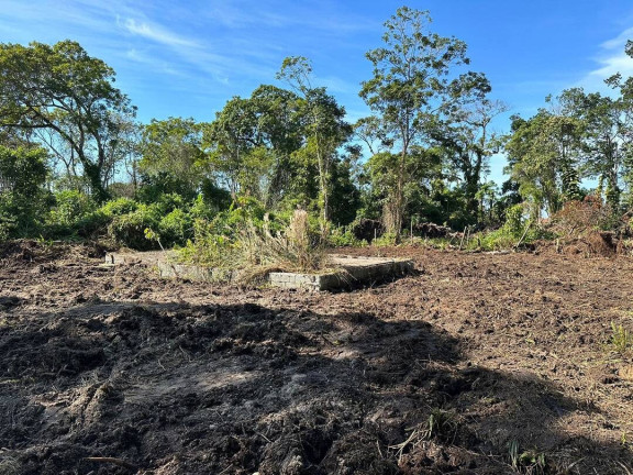 Terreno à Venda, 144 m² em Balneário Barra Do Sul