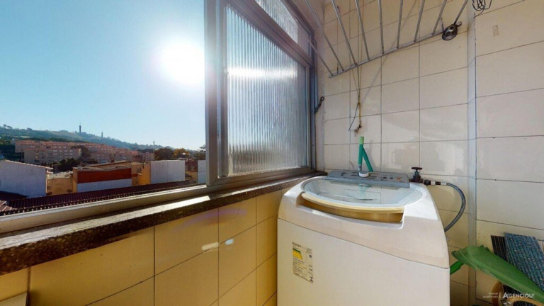 Imagem Imóvel com 2 Quartos à Venda, 78 m² em Cristal - Porto Alegre Imagem Imóvel com 2 Quartos à Venda, 78 m² em Cristal - Porto Alegre