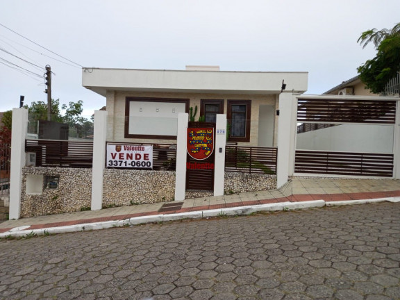 Imagem Casa com 3 Quartos à Venda, 306 m² em Capoeiras - Florianópolis Imagem Casa com 3 Quartos à Venda, 306 m² em Capoeiras - Florianópolis