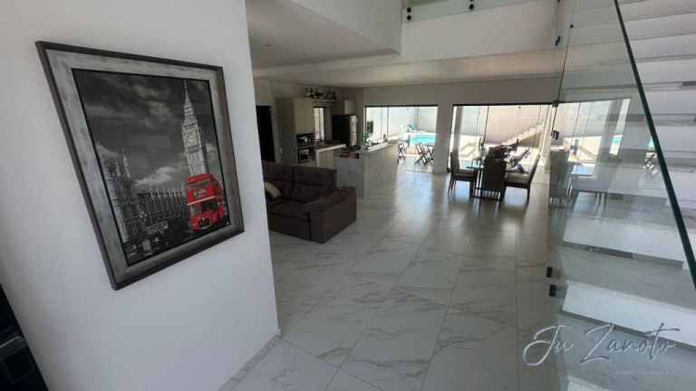 Imagem Sobrado com 4 Quartos à Venda, 352 m² em Bom Retiro - Matinhos Imagem Sobrado com 4 Quartos à Venda, 352 m² em Bom Retiro - Matinhos