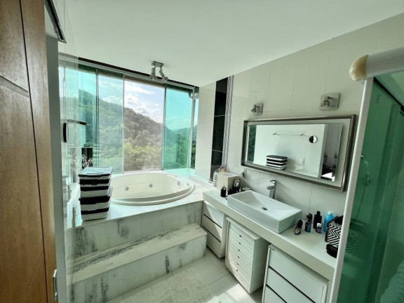 Imagem Casa com 6 Quartos à Venda,  em Itaipú - Niterói