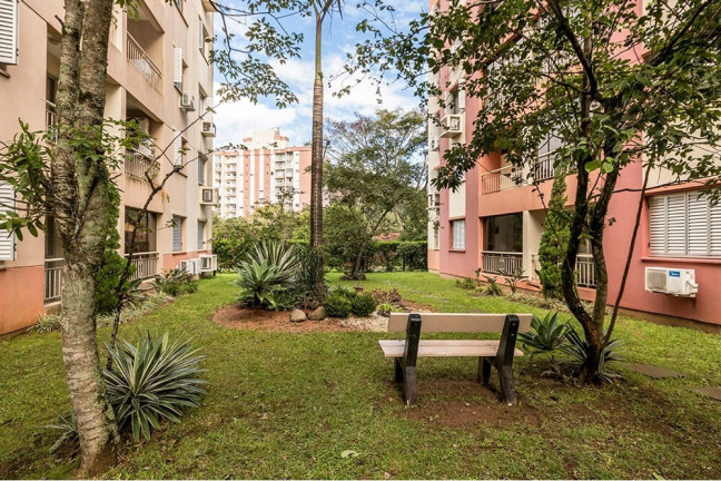 Imagem Imóvel com 3 Quartos à Venda, 68 m² em Jardim Carvalho - Porto Alegre Imagem Imóvel com 3 Quartos à Venda, 68 m² em Jardim Carvalho - Porto Alegre