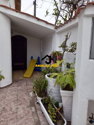 Imagem Sobrado com 3 Quartos à Venda, 104 m² em Vila Valenca - São Vicente