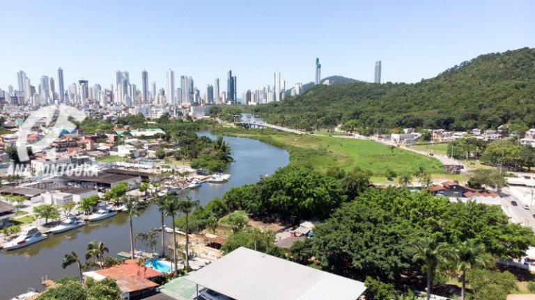 Imagem Imóvel à Venda, 3.875 m² em São Francisco De Assis - Camboriú Imagem Imóvel à Venda, 3.875 m² em São Francisco De Assis - Camboriú