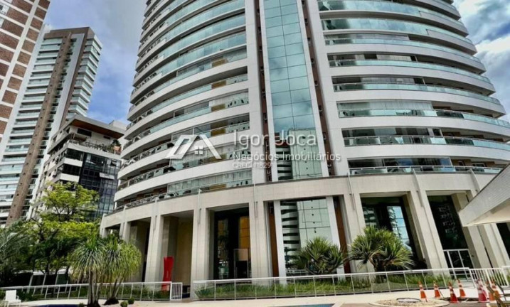 Apartamento com 3 Quartos à Venda, 230 m² em Meireles - Fortaleza