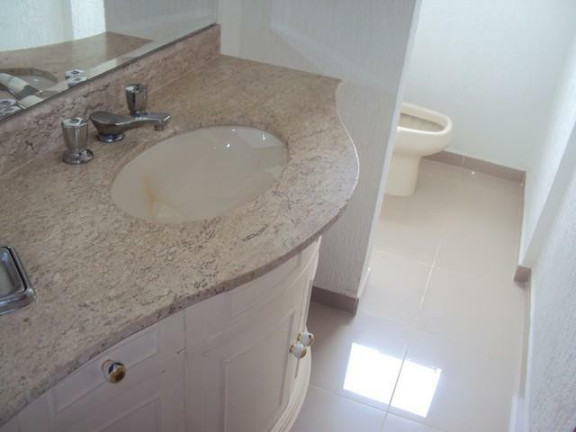 Imagem Apartamento com 4 Quartos à Venda, 240 m² em Pitangueiras - Guarujá
