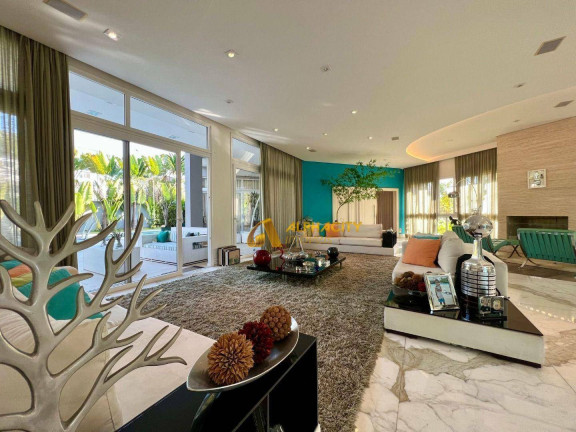 Casa com 4 Quartos à Venda, 1.400 m² em Tamboré - Santana De Parnaíba