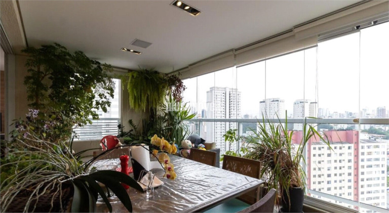 Imagem Apartamento com 3 Quartos à Venda, 134 m² em Aclimação - São Paulo Imagem Apartamento com 3 Quartos à Venda, 134 m² em Aclimação - São Paulo