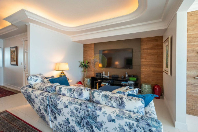 Imagem Apartamento com 3 Quartos à Venda,  em Centro - Balneário Camboriú