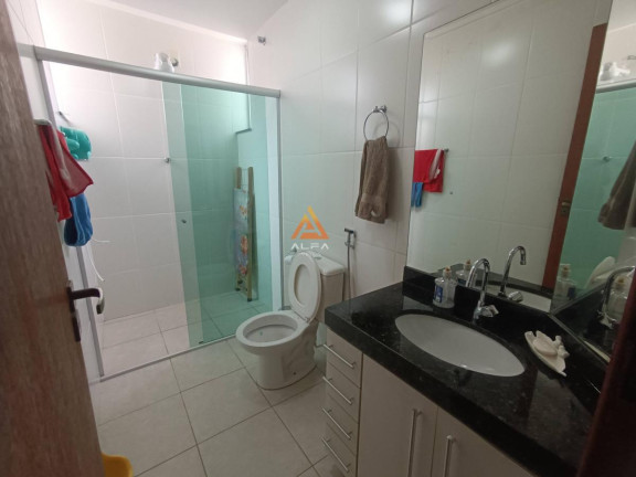 Imagem Apartamento com 2 Quartos à Venda, 77 m²