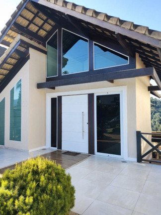 Imagem Casa com 4 Quartos à Venda, 285 m² em Várzea - Teresópolis