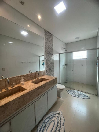 Imagem Sobrado com 4 Quartos à Venda, 283 m² em Jardins Lisboa - Goiânia Imagem Sobrado com 4 Quartos à Venda, 283 m² em Jardins Lisboa - Goiânia