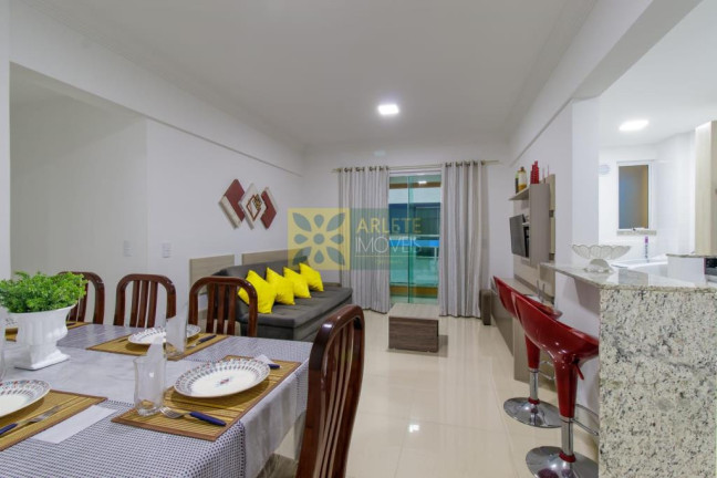 Imagem Apartamento com 2 Quartos à Venda, 70 m² em Bombas - Bombinhas