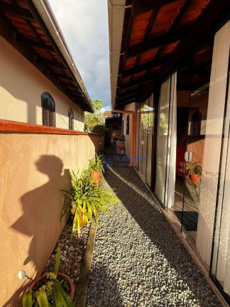 Imagem Casa com 5 Quartos à Venda, 178 m² em Centro - Penha Imagem Casa com 5 Quartos à Venda, 178 m² em Centro - Penha