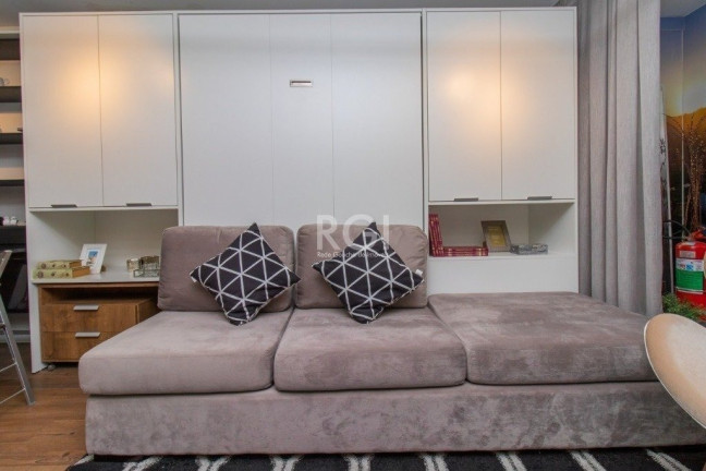Imagem Imóvel com 1 Quarto à Venda, 31 m² em Jardim Botânico - Porto Alegre