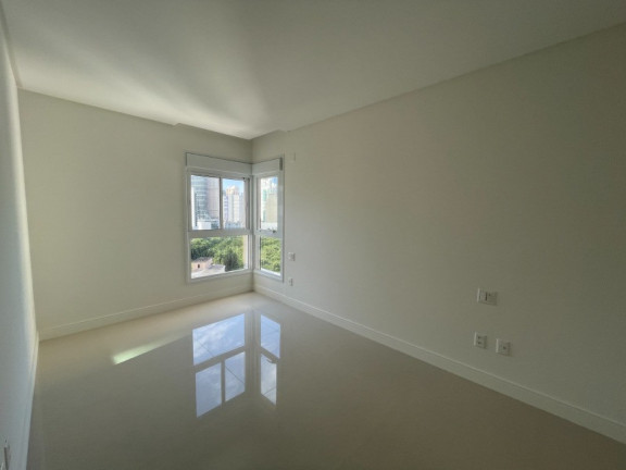 Imagem Apartamento com 4 Quartos à Venda, 120 m² em Centro - Balneário Camboriú Imagem Apartamento com 4 Quartos à Venda, 120 m² em Centro - Balneário Camboriú