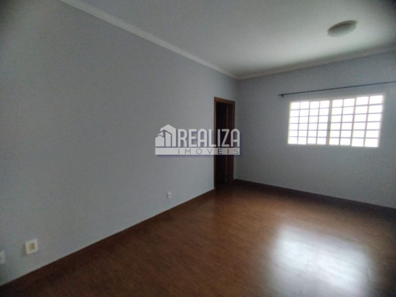 Imagem Casa com 3 Quartos à Venda, 255 m² em Residencial Monte Castelo - Uberaba Imagem Casa com 3 Quartos à Venda, 255 m² em Residencial Monte Castelo - Uberaba