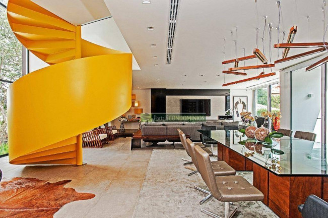 Casa com 3 Quartos à Venda, 363 m² em Santo Inácio - Curitiba