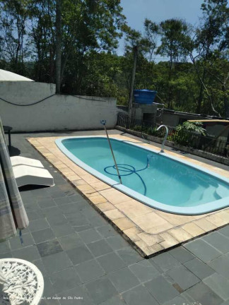 Imagem Imóvel com 6 Quartos para Alugar, 47 m² em Vila Bocaina - Mauá