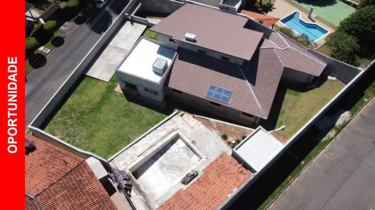 Casa com 4 Quartos à Venda, 513 m² em Vila Santista - Atibaia