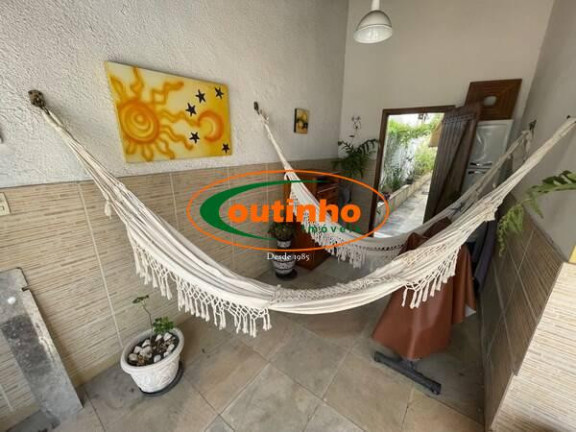 Imagem Casa com 5 Quartos à Venda, 175 m² em Grajaú - Rio De Janeiro Imagem Casa com 5 Quartos à Venda, 175 m² em Grajaú - Rio De Janeiro