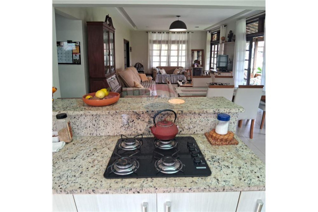 Imagem Imóvel com 3 Quartos à Venda, 283 m² em Centro - Maricá