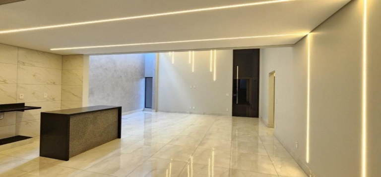 Imagem Casa com 3 Quartos à Venda, 250 m² em Setor Habitacional Vicente Pires - Brasília Imagem Casa com 3 Quartos à Venda, 250 m² em Setor Habitacional Vicente Pires - Brasília