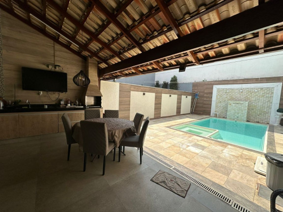 Imagem Casa com 3 Quartos à Venda, 290 m² em Cabral - Contagem Imagem Casa com 3 Quartos à Venda, 290 m² em Cabral - Contagem