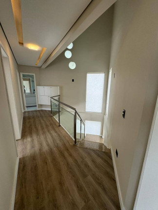 Imagem Casa com 3 Quartos à Venda, 363 m² em Santa Felicidade - Curitiba Imagem Casa com 3 Quartos à Venda, 363 m² em Santa Felicidade - Curitiba