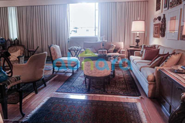 Apartamento com 4 Quartos à Venda, 280 m² em Copacabana - Rio De Janeiro