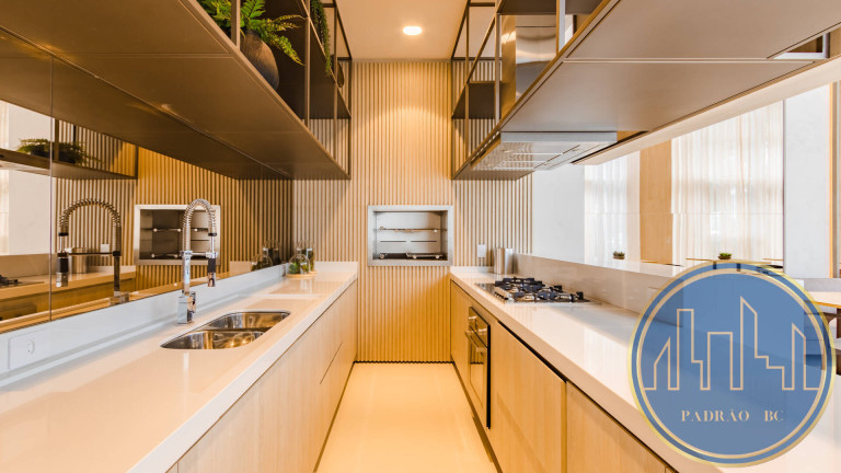 Imagem Cobertura com 4 Quartos à Venda, 417 m² em Cabral - Curitiba Imagem Cobertura com 4 Quartos à Venda, 417 m² em Cabral - Curitiba