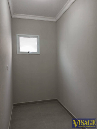 Imagem Casa com 3 Quartos à Venda, em Vila Branca - Jacareí Imagem Casa com 3 Quartos à Venda, em Vila Branca - Jacareí