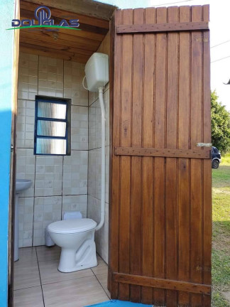 Imagem Casa com 3 Quartos à Venda, 2.160 m² em Viamão