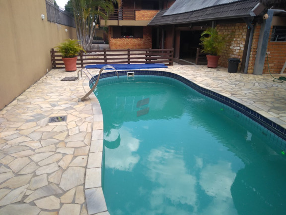 Imagem Casa com 3 Quartos à Venda, 630 m² em Guaíra - Curitiba Imagem Casa com 3 Quartos à Venda, 630 m² em Guaíra - Curitiba