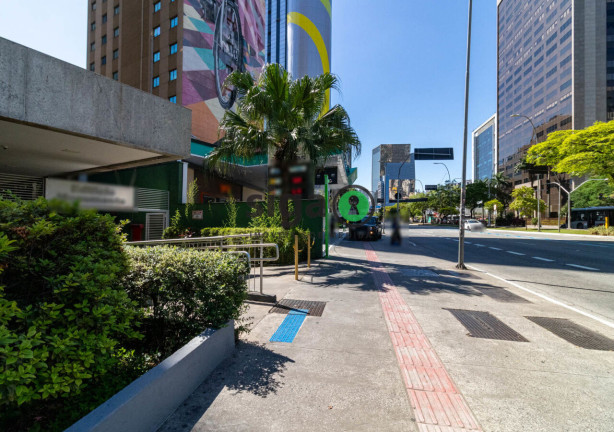Imóvel Comercial à Venda ou Locação, 102 m² em Jardim Paulistano - São Paulo