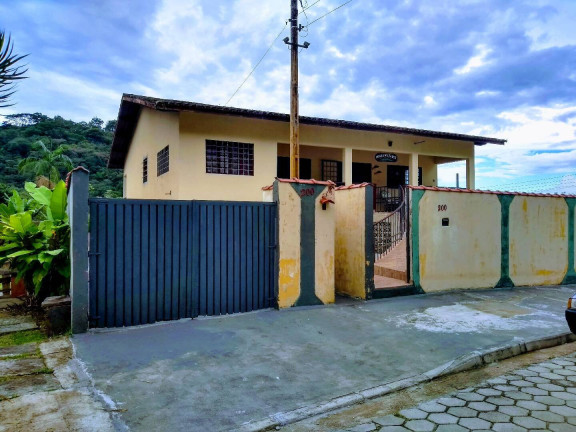 Casa com 6 Quartos à Venda, 600 m² em Massaguaçu - Caraguatatuba