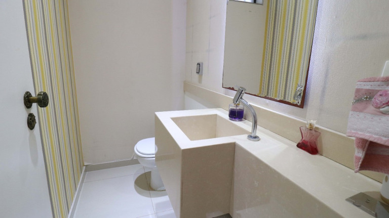 Imagem Sobrado com 4 Quartos à Venda, 364 m² em Butantã - São Paulo Imagem Sobrado com 4 Quartos à Venda, 364 m² em Butantã - São Paulo