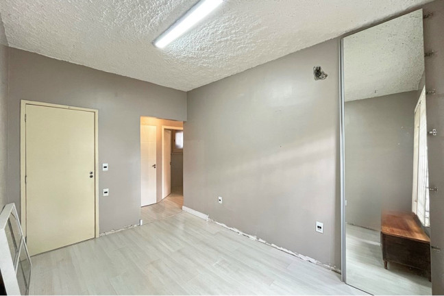 Imagem Apartamento com 3 Quartos à Venda, 85 m² em Menino Deus - Porto Alegre Imagem Apartamento com 3 Quartos à Venda, 85 m² em Menino Deus - Porto Alegre