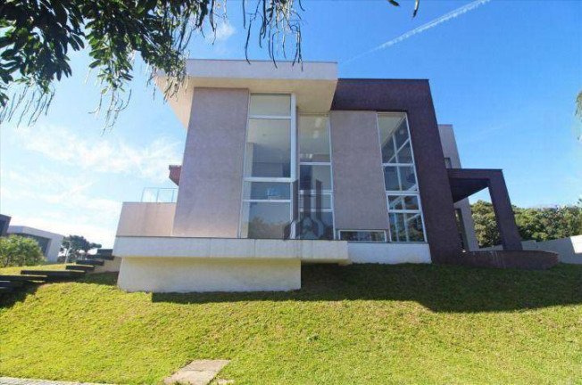 Casa com 3 Quartos à Venda, 400 m² em São Braz - Curitiba